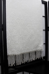 百合 Oriental paisley muffler (White)