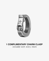 ブラックレターチャーム - Q