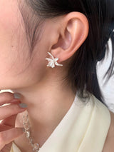 Matt flower earrings