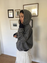 ニュアージフラワーフーデッドジップアップ (2 Colors)