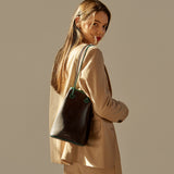 BAZAS bucket leather bag / Matte Black