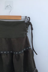 アイレットティアスカート
