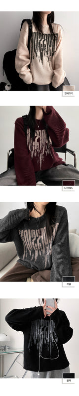Camo lettering knit long-sleeved shirt