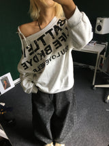 halter off-shoulder T-shirtoff-shoulder lettering sweatshirt