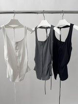 Single buckle ホルターネックレースアップノースリーブ Tシャツ