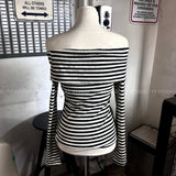 ストライプオフショルダーTシャツ