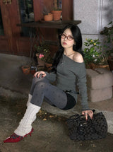 Glossy Dot Off-Shoulder T
