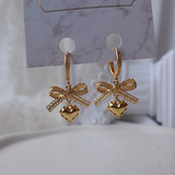 Coquette Laced Ribbon and Heart Huggies Piercing - Gold Color