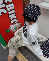 [UNISEX] ピンタックカーモカーペンターワイドパンツ