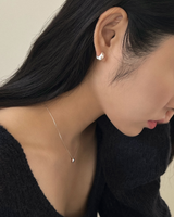 Pale earring (silver)