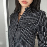 ヌベンスリムフィットセミクロップストライプシャツ
