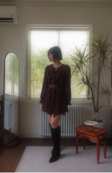 モエラッフルシフォンドレスウィズベルト (ブラウン)