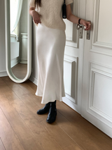 [MADE] SILKY SATIN SKIRT