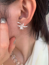 Matt flower earrings