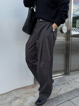 Ranne stripe pintuck curved pants