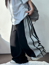 SILVER🩶🤍TWO LINE TRACK BALLOON WIDE PANTS 🖤🩶2COLOR