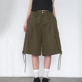 Kicks two pintuck string cargo half-length Bermuda pants