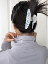 ホワイトグリッターヘアクリップ