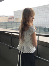 アユドットボタンピンタックブラウス