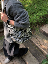 ウィスパーツータックカーブドデニムパンツ