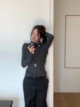 シグナルエポーレットハイネックスリムライン長袖Tシャツ