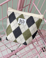 classic pouch_check argyle khaki