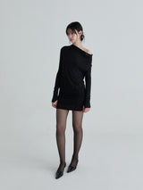 Shirring symbol dress (Black)