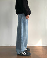 Based Curved Denim Pants