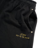 24FW CHAIN EMBOSSING SCRIPT NEEDLEWORK SHORT PANTS BLACK 