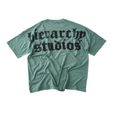 Hierarchy Studios - ダスティーグリーンロゴオーバーサイズTシャツ