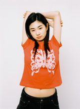 バタフライエンジェルTシャツ - レッド
