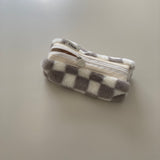 Clam ラウンドペンケース_ファーグレーチェッカーボード