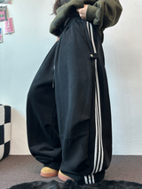 シープフリース 🐑🧸 スナップトラック3ラインパラシュートリングワイドパンツ🩶🖤 2カラー