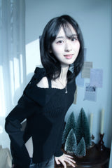 Soft Off-Shoulder Knitwear (2color)