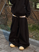 カーブドバルーンスウェットパンツ