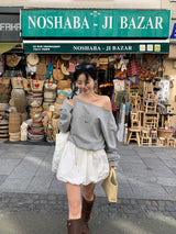 [MADE] Stern hip-to-way off-shoulder sweatshirt