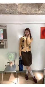 Argyle pattern wool knit cardigan