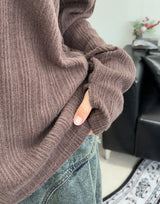 メンドフィンガーホールヘンリーネックニットロングスリーブ