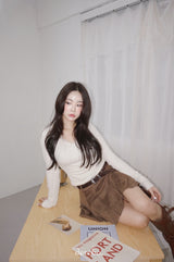 Ivory V-neck Lace Long-sleeved T-shirt