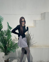 Uncut strap ribbed long-sleeved top