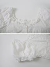 #Flower Embroidery Crop Short Sleeve Blouse (2color)
