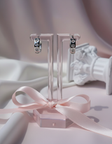 [ITZY Yuna Piercing] Eternal Love Huggies Piercing