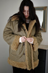 Reversible fur coat, Camel
