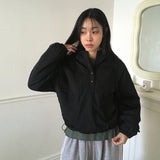Comil ハーフボタンパッド入りフード付きアノラックスウェットシャツ