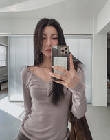 Melt button pocket U-neck hood