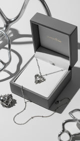 [NMIXX Sullyoon Necklace] メルティングハートカラーボーンネックレス