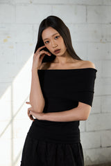 Drape Off-Shoulder T-Shirt - Black