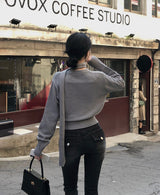 [BELLIDE MADE] Metallic charm V-neck cardigan with tie
