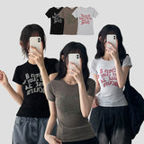 ユニークイーブンレタリングスリムショートスリーブTシャツ