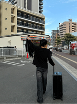 インアウトUネックシルク長袖Tシャツ
